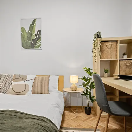 Earthy Escape - Warm With Balcony * Bucharest