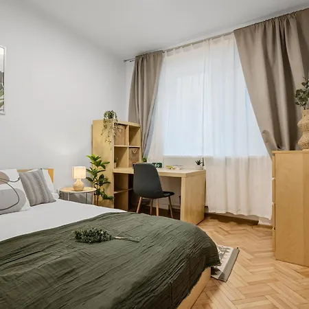 Earthy Escape - Warm With Balcony * Bukareszt