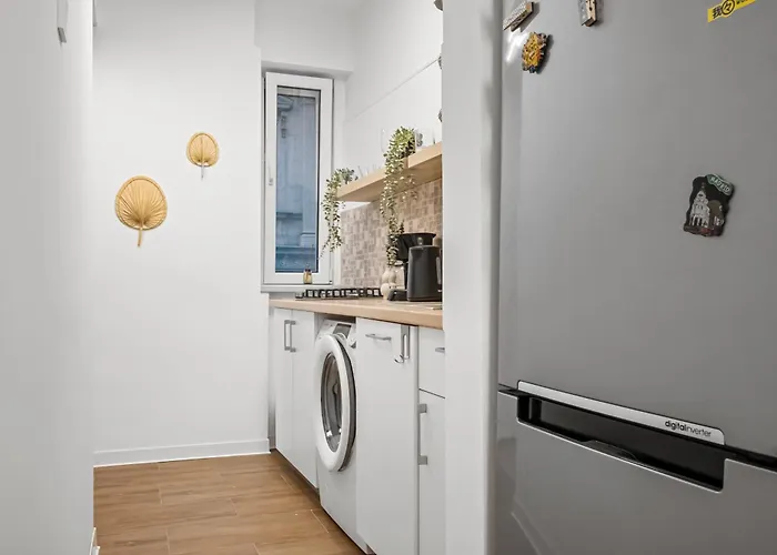 Earthy Escape - Warm With Balcony Apartmán Bukurešť