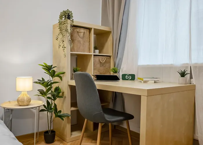 Earthy Escape - Warm With Balcony *