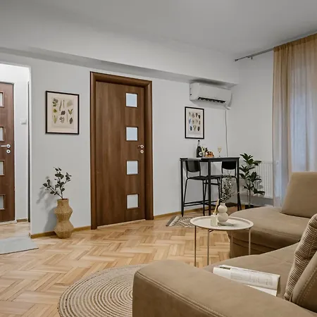 شقة Earthy Escape - Warm With Balcony *